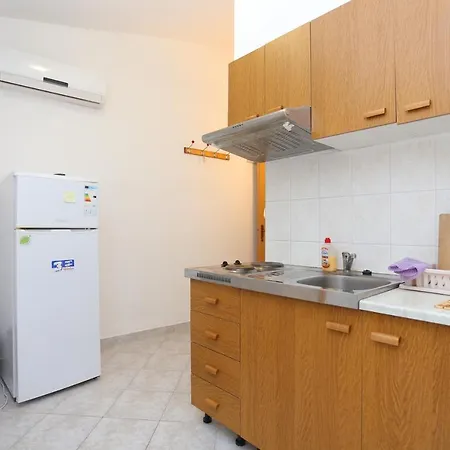 Apartment By The Sea Slatine, Ciovo - 14541